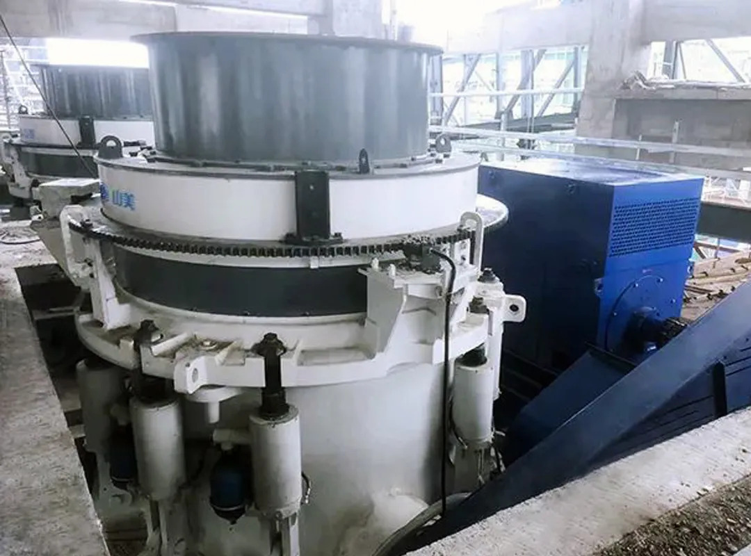 sms8000dc大型多缸液压圆锥破碎机服务于湖南常德时产1000吨鹅卵石骨料项目